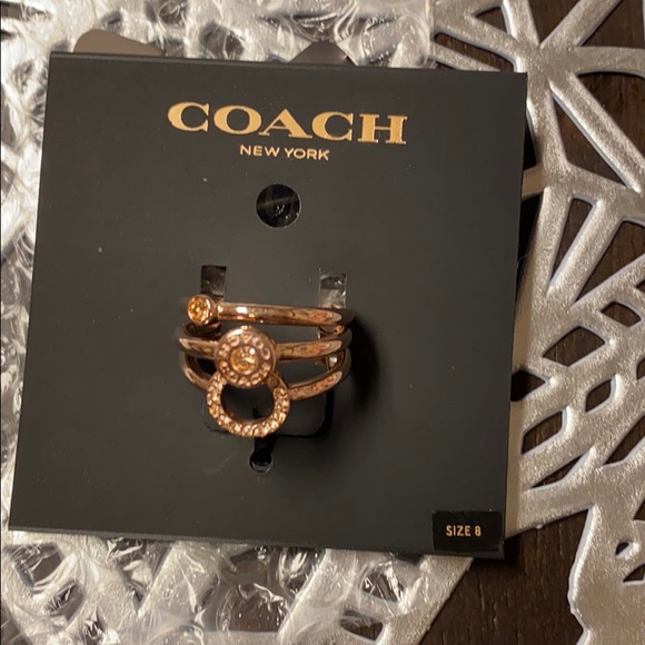 COACH - Picture 1 of 3